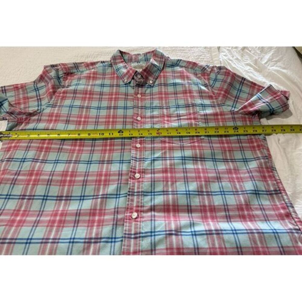 Man's L.L.Bean Comfort Stretch Oxford Short‎ Sleeve Slightly Fitted Plaid - Picture 4 of 5